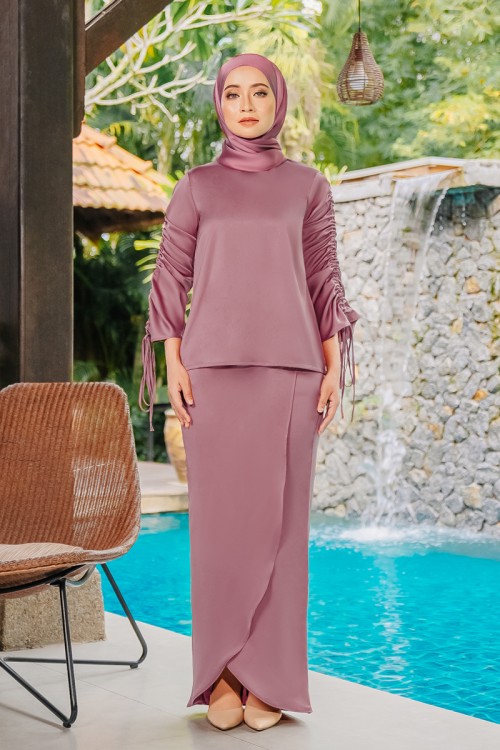 (DEFECT) DAISY KURUNG IN DUSTY PINK